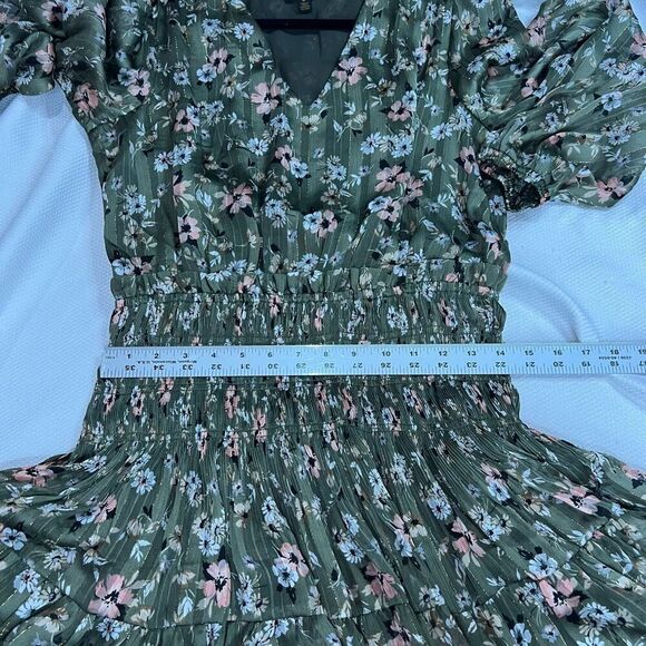 Current Air Green‎ Floral Long Sleeve Smocked Waist V Neck Dress Sz M - Picture 8 of 9